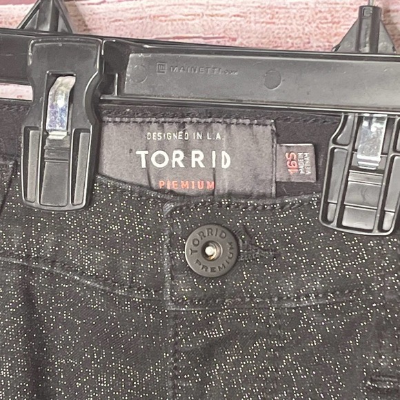 Torrid Premium Sky High Black Sparkle Shimmer Skinny Crop Jeggings Size 16 Short - Picture 9 of 13
